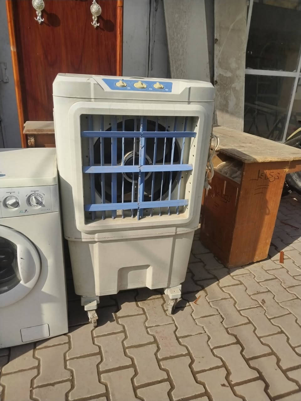 السلام عليكم
كاونتر المنيوم ٣ قطع جديد
السعر ٢٥٠ الف
غساله اوتوماتيك على الشغل
السعر ٧٥ الف
كونفيره على الشغل
السعر ٦٠ الف
المكان الكريعات مقابل مطعم البلام العائلي
موبايل ***********
لانرد على التعليقات فقط الاتصال
