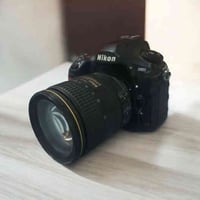 كاميرا نيكون D850 فول فريم نظافتها فووول ملحقاتها:  عدستها الاصلية شاح...