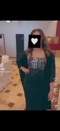 فساتين • جدد ومستخدمة • توصيل