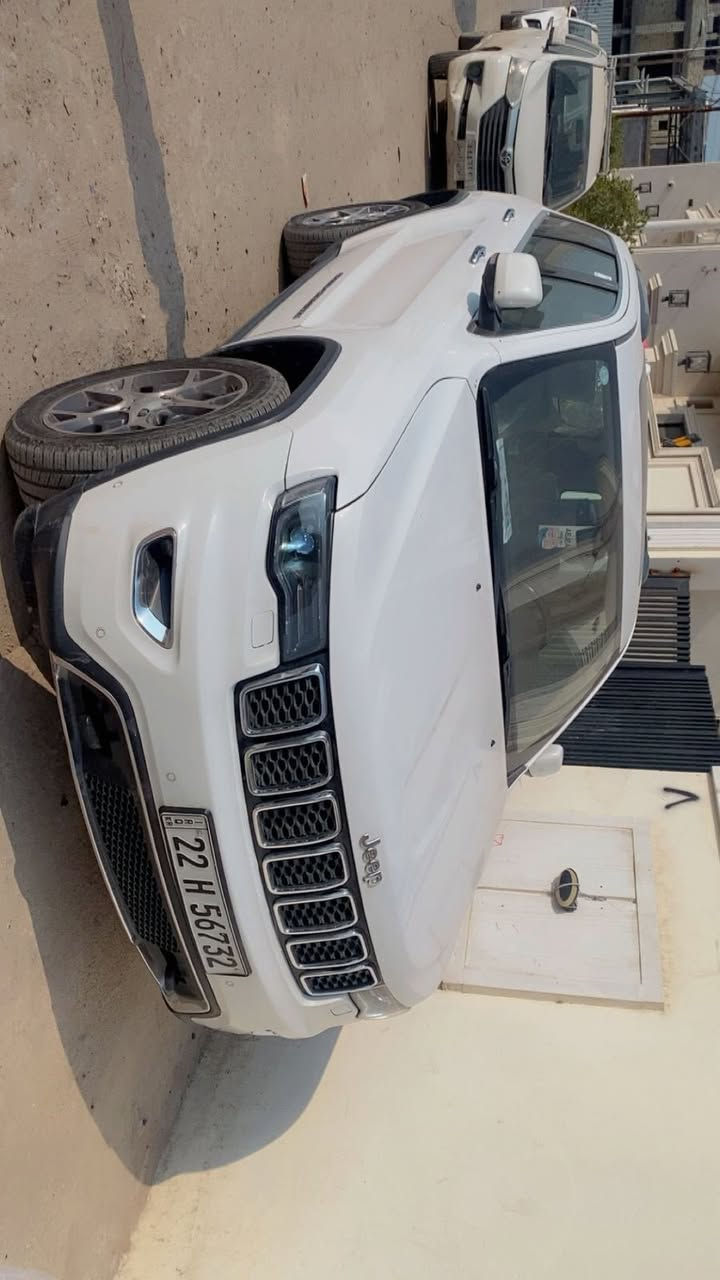 السلام عليكم جيب خليجي 2019
ماشية80الف وكالة وكالة 
فول لمتدد السياره اعلى فئة بل جيب 
فتحه حساسات كشنات كهرباء تدفئ 
فول فول مواصفات متخلص 
للبيع للتواصل ***********
