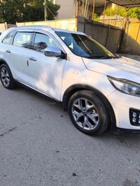 كيا سورنتو خليجي موديل ٢٠١٦ رقم بغداد بأسمي ماشيه١٧٠  سته٦ سلندر سبعه٧...