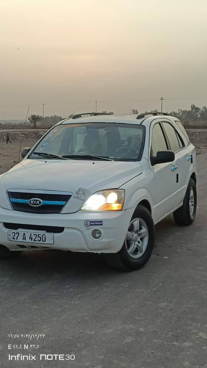 كيا سورنتو موديل 2009 وارد خليجي مكينه وكير وحداديه بالكارتون سياره جديده كل نقص مابيه مكينه ناعمه لاتبخير ولاء تنقيص سياره مال جناي الف ماذب عليه غرفه جديده شاشه جبيره  حساسات خلفيه  رقم نكليزي  مشروع وطني تحويل مباشر  مكينه ٦ سلندر سياره متجايه صفحة وحده فقط مكفوله سعرها 74  وبيه مجال هذا رقمي *********** مكاني بلحله مركز المدينه  بيع مستعجل شراي يتصل وبيك خير وتدل
