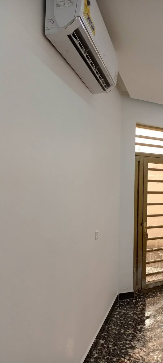 مثل ما عودناكم كل رمضان بي عروض  صبغ اساس+ ابلاستيكي+ تصليح الغرفة 300. الغرفتين 500  يشمل جميع المواد كرستة أو عمل اتصال ابو يزن الصباغ ***********
