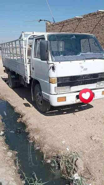 سلام عليكم سياره داينه البيع نتصال علئ هاذ رقم ***********
