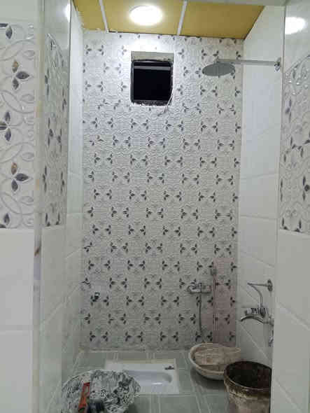 بيت 50م بناء جمهوري شغل درجه اولى وصب الفوك والجوه غرفه وصاله ومطبخ وتخاريج بوري سبلت دفن نزالات تقطير العنوان النجف شارع المطحنة سعر 24 وبي مجال ***********
