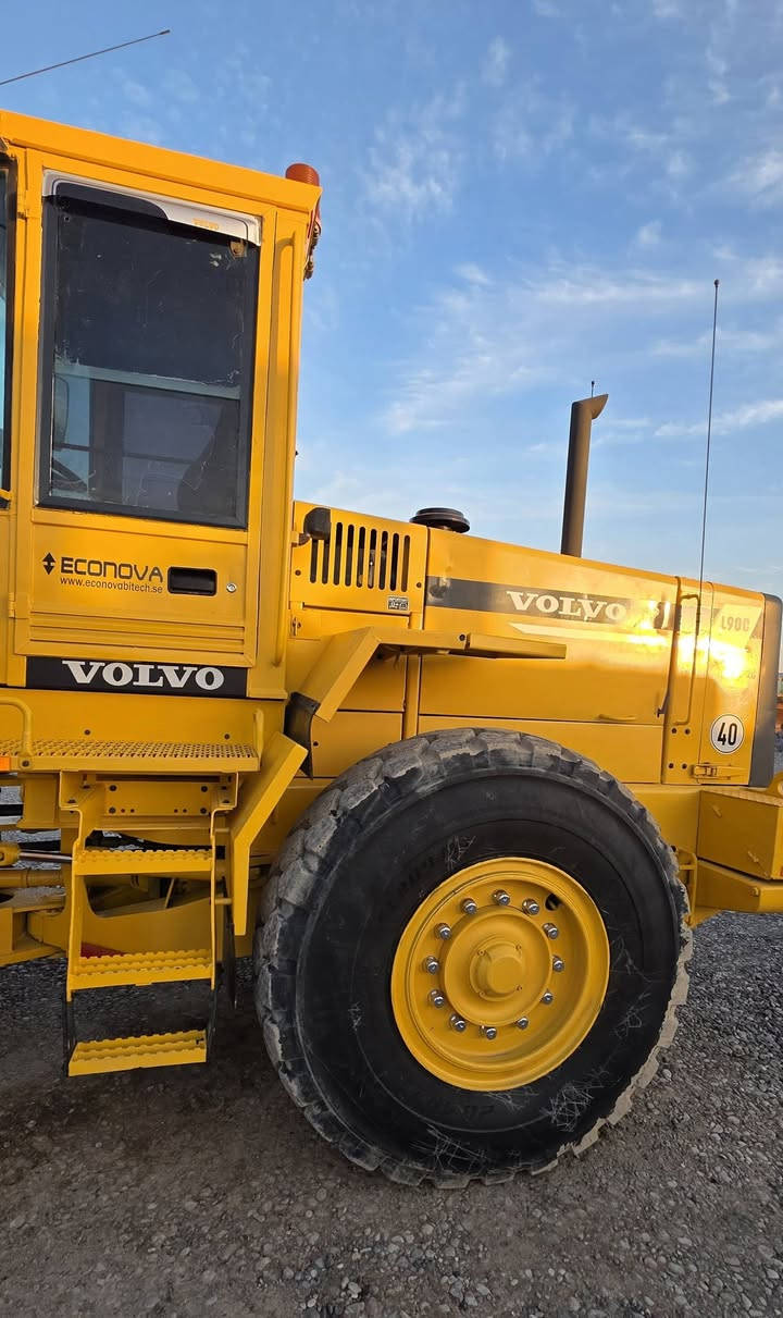 للبيع - بۆ فرۆشتن  رەقم اربیل
———————
شفل : VOLVO
حجم : L90C
مودیل :1998
 سبوخ عام
—————————
بۆ زانیاری زیاتر پەیوەندی بکەن بەم ژمارە تەلەفۆنە 

***********
***********
