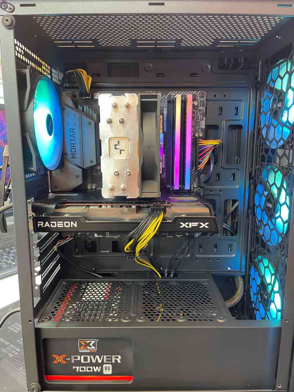 للبيع 🔵🔵

Ci7 9700k
Rx 6600 8gb xfx
Ram 16gb
M.2 128gb
Hdd 1tb
B365 msi
700w
Case 4fan
السعر 800 الف وبها مجال للشراي 
للاستفسار خاص او على الرقم ***********
