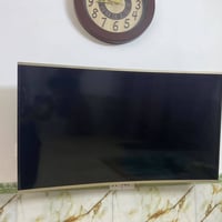شاشه حجم 55 شينوك مقوس للبيع سعر 300 دينار عراقي رقم الهاتف07709993017