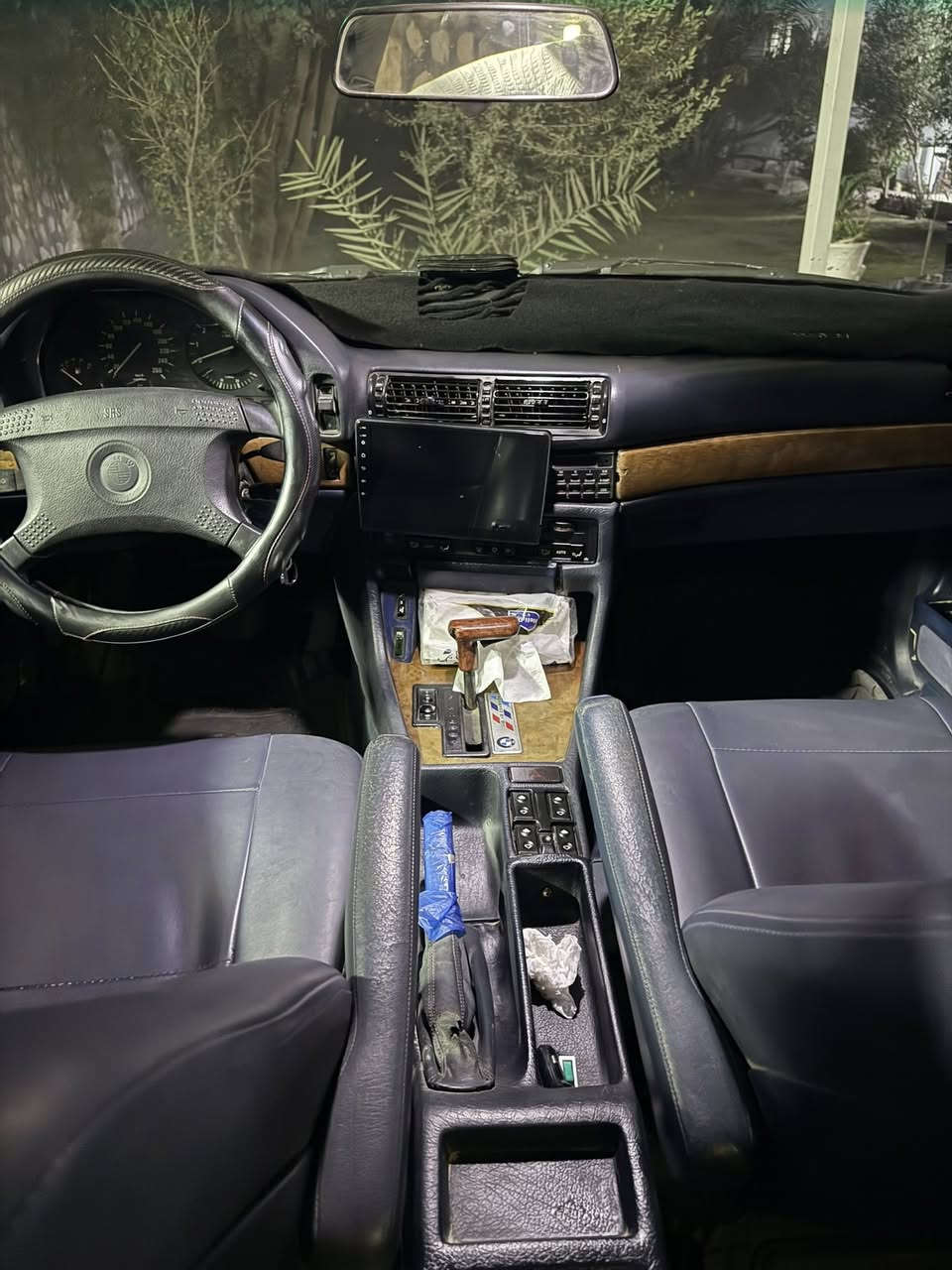 سلام عليكم 
بي ام ٧٣٥

 السياره جاهزه من كلشي ومكفوله من حداديه وكير ومكينه 
مكاني بابل  ***********
