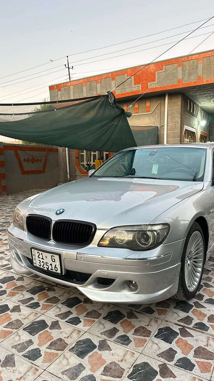 للبيع باخرة 2007♥️.
السلام عليكم باخرة 2007
فول مواصفات للاخير مبيها نقص برغي 
من غرفة من تبريد ثلج شادلها سقف روز 
المهم السيارة مصروف عليها بس ترتيبات 2,500دولار
ع اخر حبابه مبيها اي نقص
محرك 8سلندر حجم 740
رقم شمالي سليمانيه 
حادثها فقط صبغ حزام وسونارها موجود 
رايدها بـ 14,000وبيها مجال 
هـ***********
هـ ‭***********
