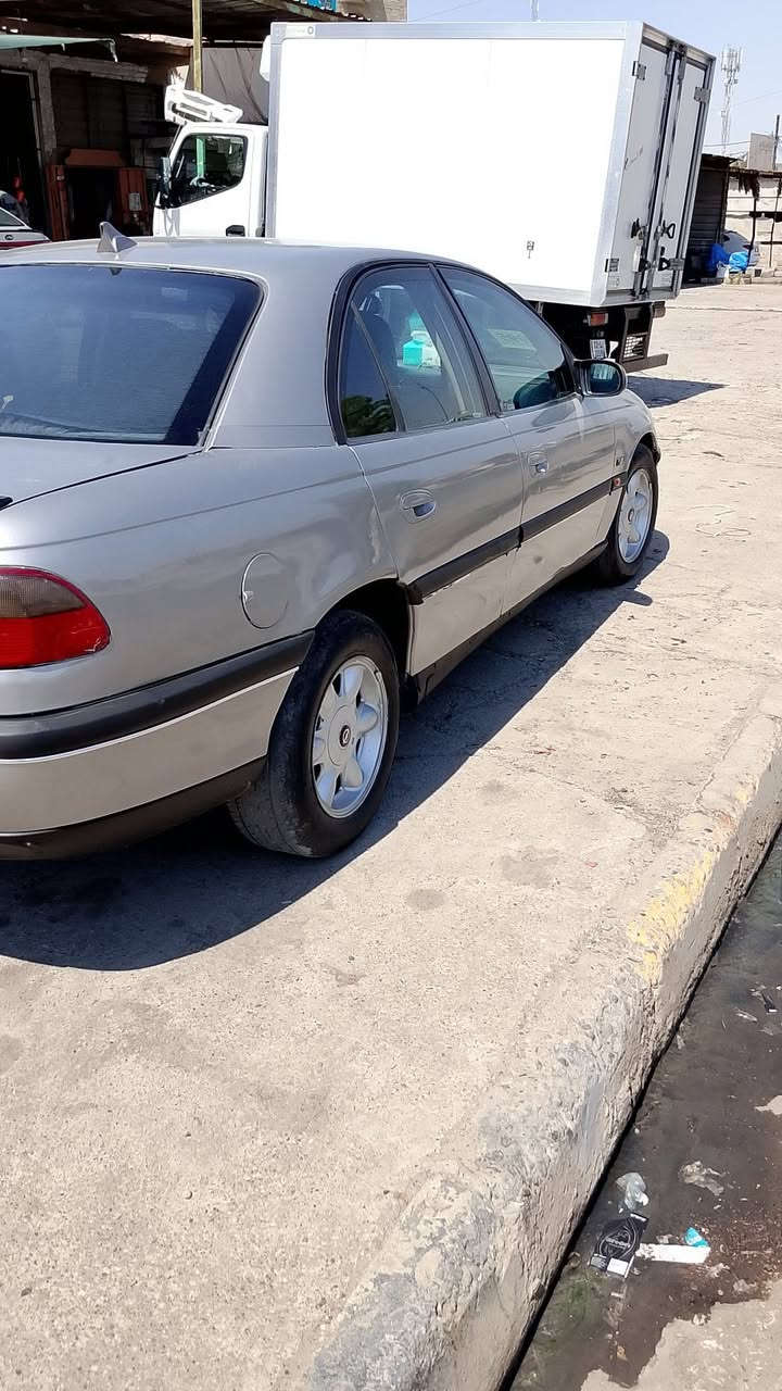 أوميكا بزون حجم 20 نينوى موديل 95 مكينه كبس كير اوتوماتيك تبريد 
سيارة وضع شركه مالبيت صبغ جماليه فقط بدون أي ضرر كلها شرط سعرها 45.. استفسار 
***********
***********
