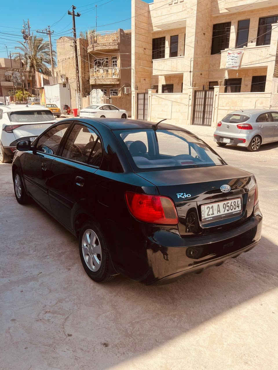 كيا ريو مديل 11خليجي
بيهه جلح بلبنيد  مثل ما موضح بل صور  
مكينه1400اقتصاديه بدون صرف
تبريد ثلج
ويل كب 
تحكم ستيرن جهتن
اشاير مري
ويل كب
داخل بلجيس
وكاله عامه بسمي 
السعر٧٨وبيهه مجال
مكاني بغداد الصليخ ٦٠٠
***********
