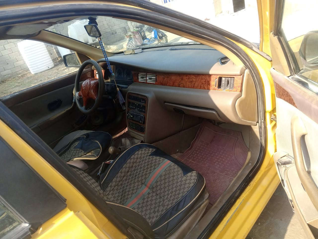 سلام عليكم سمند البيع 10رقم نكليزي جهازه مكينه وكير مكفولات شرط وسياره ما بيه ضربه مكفوله وهيه مصفره مكان سماوه وسعر 25الستفساره ***********
