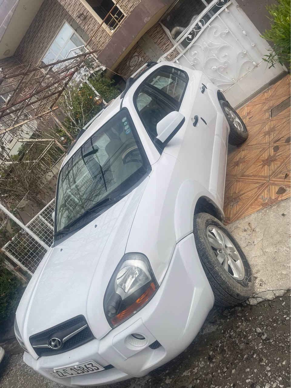 هیوندای توکسون 
مودیل ٢٠٠٩
٤تەیەی نوێ لە ژێرە 
دەعم و بۆ یاغی نیە 
زور پاکە  تەنها ١٨٥هەزار ڕۆشتوە 
گێڕ مەکینە  تەحویل غرامە بەشەرت 
سەنەوی تا ٢٠٢٩ نوێە
ژ.م. *********** كويسينجاك, أربيل
