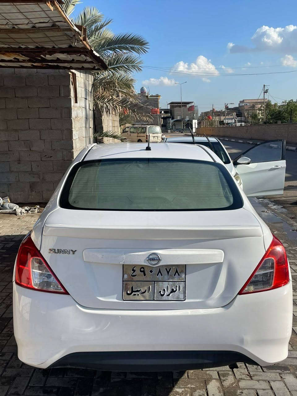 السلام عليكم
نيسان سني هندي موديل 19 بيه ضربه بجم وصندوك مو قويه 
مكينه كير تبريد كهربائيات جاهزه رقم اربيل سنويه منتهيه تريد وكاله أو تحويل بأسم شركه السعر 86 وبيه مجال 
العنوان البصره المعقل قرب جامعة شط العرب 
***********
