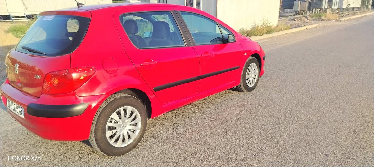 بيجو 307 موديل 2006 للبيع صدر امامي خلفي كله جديد تبريد ثلج السياره خير من الله العنوان حي البساتين الشعب رقم الهاتف ***********  السعر 50
