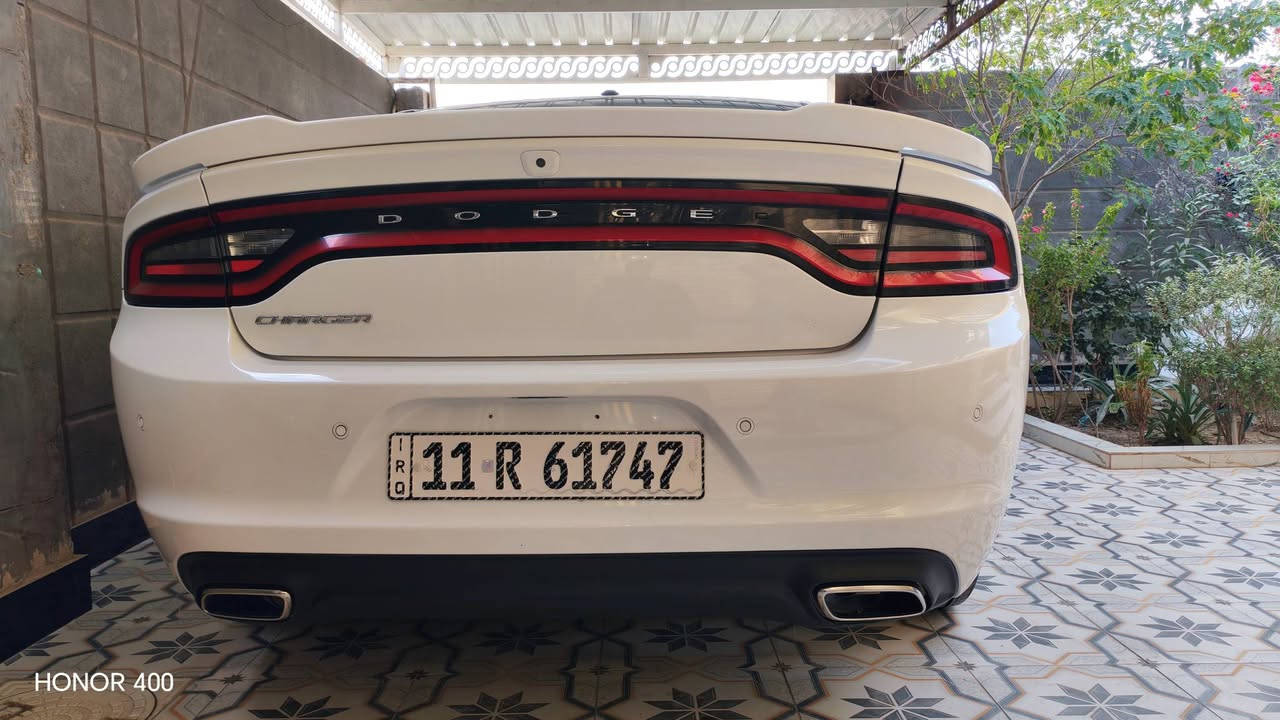 السلام عليكم
جارجر موديل 2022  اصل وارد امريكي رقم بغداد بأسمي
مكفولة كفالة عامه تقرير مياه امطار السونار مرفق مع الصور
مواصفات SXT  معروفه جديده السياره كلشي بيها على وضع الشركة تخم تاير وتخم ويل جديد كشنات حضن جلد كشن كهرباء 
محرك 3600 . V6
بصمة تشغيل + تشغيل عن بعد+ حساس خلفي 
ماشيه    100mi مكاني ذي قار
 ***********
***********
