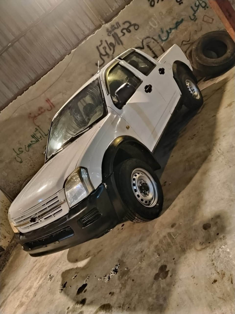سلام عليكم لبيع شوفر الوف موديل ٢٠٠٥ سياره جاهزه وكمركها مدفوع بس ستلم الوحات مكينه وكير ففيتي مكفوله مكان ساره بصره سفوان الستفسار اكثر نتصل عله هاذه الرقم. السعر ٦٠ وبها مجال ***********                 ***********
