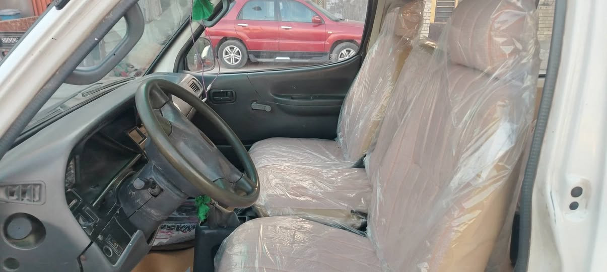 السلام عليكم كيا جنبي للبيع موديل 2010 رقم بغداد انكليزي هزه جديده سنويه 2027 مشروع وطني تحويل مباشر وين ما يعجبك سياره مكينه كير اكسن صدر حداديه مكفوله تأيرات دوشمه كهرباءيات كله شغاله لا ضربه لا كص لا تبديل بيه مكانات صبغ للجماليه السعر 68  مكاني بغداد الشراي يخابر غير متواجد على الفيس ***********
