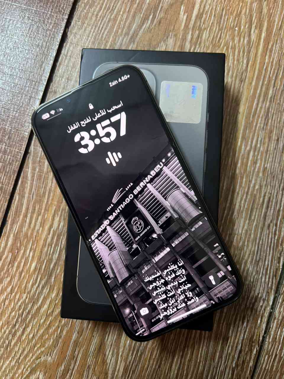 سلام عليكم 
ايفون 13برو. برو مو ماكس 
نظافه مثل ما مبين بصوره 99% شخط مابيه 
استخدام شخصي كارتونه وياه 
بطاريه 79% 
128جيجبايت 
داخل اربيل فقط 
لسعر 430 وبي مجال بسيط 
لجناي يتواصل وياي خاص او على لواتس 
***********
