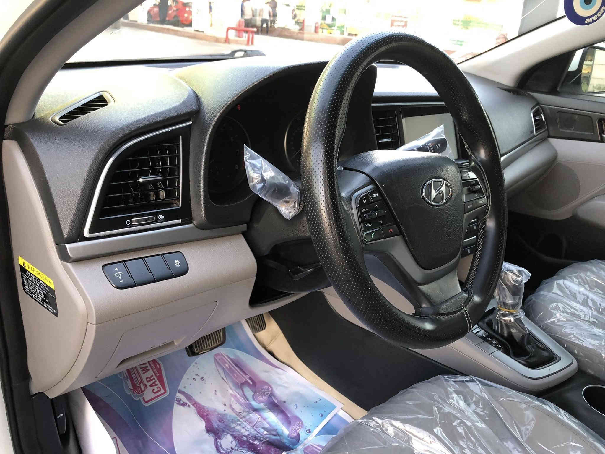 سلام عليكم النترا 2017 وارد امريكي حادثها بونيدجاملغ مكينه كير ميكانيك مكفول صدر جاهز تبريد تدفه تخم تاير سنوه 28 هزه جديده كاعيه جلد منضومه زنون سعر 120 للاستفسار ***********  خاص ما متوفر
