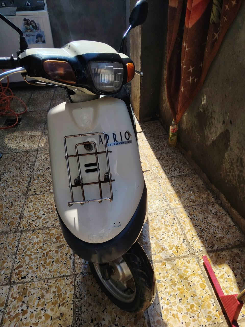 السلام عليكم داجه بطه 1999 حته وصل معرض بيه  للبيع دراجه كامله من كلشي كهربائيات مكينه عدادات والدراجه ما مفتوحه دراجه حلوه واحله من الصور المكان حي العباس ***********
