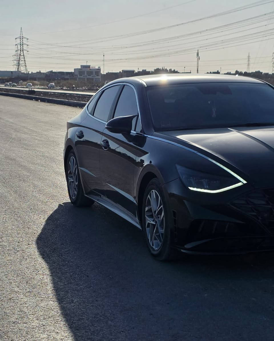 السلام عليكم 
سوناتا 2023 لون اسود 
ماشيه 31 ميل
رقم اربيل الدولي هزه جديده
تضليل سنويه 
السياره فول مواصفات (عدا الفتحه)
مواصفات
شاشه 
كامره
لايت عدسات
بصمه
رادار امامي
رادار خلفي
رادار جانبي
لد امامي خلفي
ويل كب
توقف ذاتي 
قياده ذاتيه
اربع انضمه قياده
تنبيه خروج عن المسار
تحديد مسار 
فول تحكم ستيرن
كشن السائق كهرباء
تدفئه بالكشنات 
داخل  اسود
ترحيب عند الاقتراب
تشغيل عن بعد
محرك 2500✈️ بدون تيربو 
حادثها چاملغ وبنيد (بدون دواخل )
السعر 173 وبيها مجال 
عنواني بغداد /الدوره ***********
