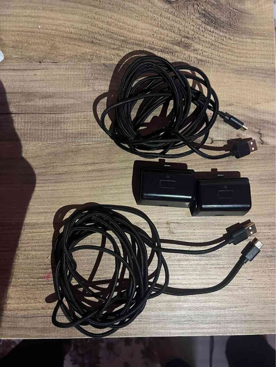 اكس بوكس سيريس اس 512 GB مستخدم نظافة 99‎%‎ ما مفتوح ولا مصلح ولا اي شي 
يجي وياه جويستك عدد 2 الاصليات 
يو بي اس 1500v  ب 4رؤوس كهربائية 

يشغل الجهاز والشاشة52 بوصة (45—60 ) دقيقه

بطاريات اصليه عدد 2 
كيبلات شحن عدد 2 ابو 3متر 

وياه لعبة 
FC26
Pes26

كرتونه وملحقاته كامله تجي تفحصه قبل ماتاخذه المدينة, البصرة


**إذا كنت صاحب هذا الإعلان وتريد حذفه لأي سبب، رجاءا أرسل رسالة إلى الدعم الفني**