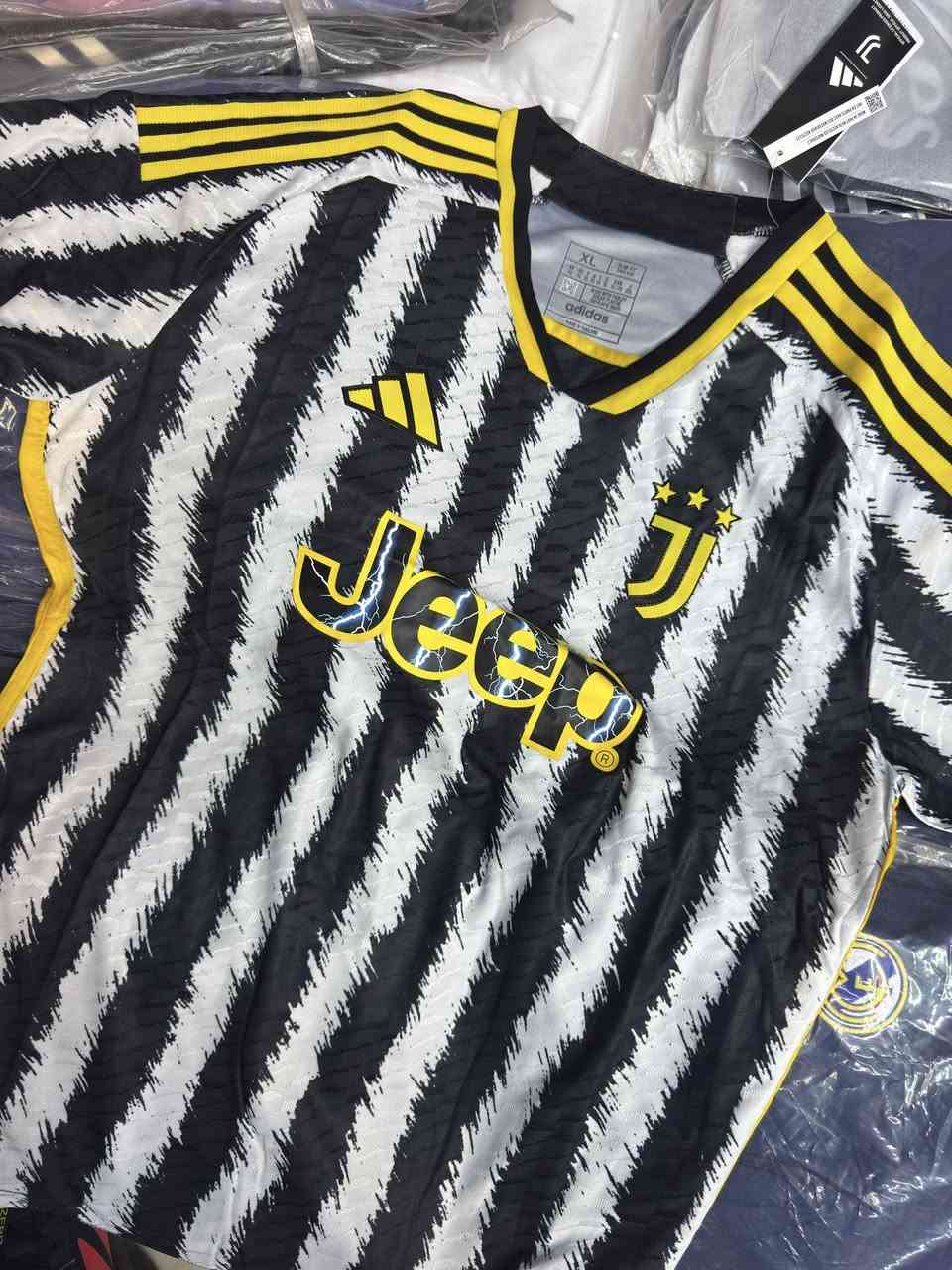 تقريبا 400 قطعة بيع تصفية ***********
