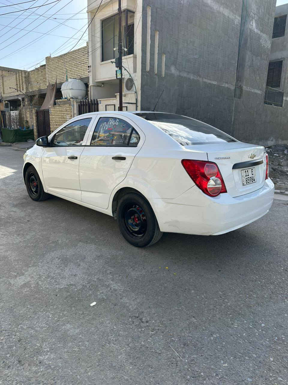 سلام عليكم للبيع فقط شوفرليت سونك موديل٢٠١٢ وارد خليجي محرك ١٨٠٠ السيارة جديدة كير مكينة ضربة كلة كفالة الرقم الجديد السيارة مصفرة هية وغرامات تحويل ثاني يوم حادثة جاملغ نفسة معمر السعر ٦٥ وبيها مجال وبلعافية الي ياخذها مكاني بغداد وهذا رقمي ***********
