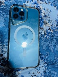 بطارية ٧٩ • ذاكرة ٢٥٦ • مبدل شاشة