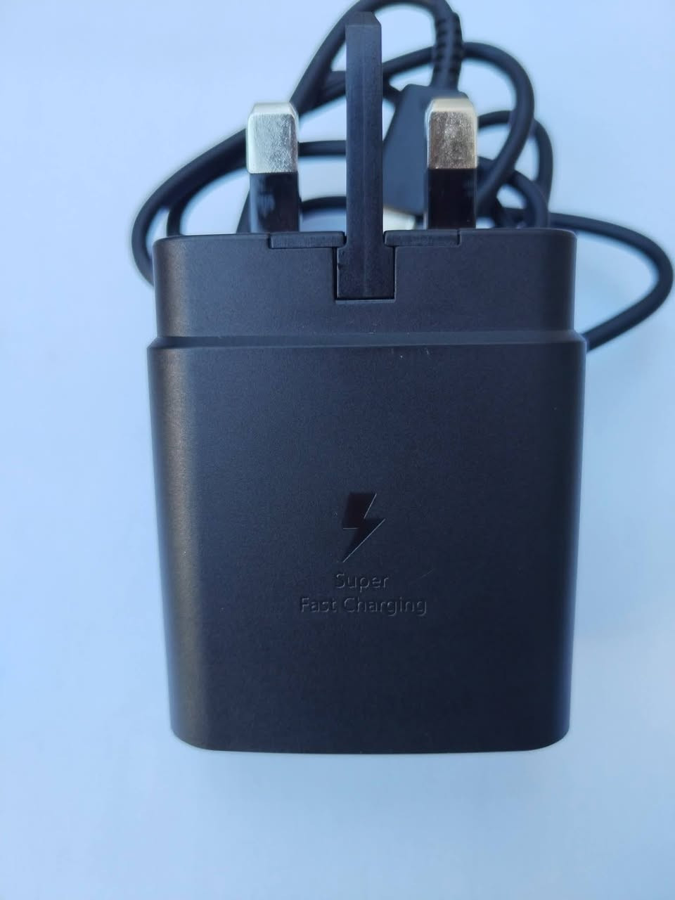 شاحنه اصلية وكالة شركة سامسونج 
 يشحن45واط شحن سريع جدا 2.0➡️
السعر 18الف معا التوصيل نهايتة 🔒


**إذا كنت صاحب هذا الإعلان وتريد حذفه لأي سبب، رجاءا أرسل رسالة إلى الدعم الفني**