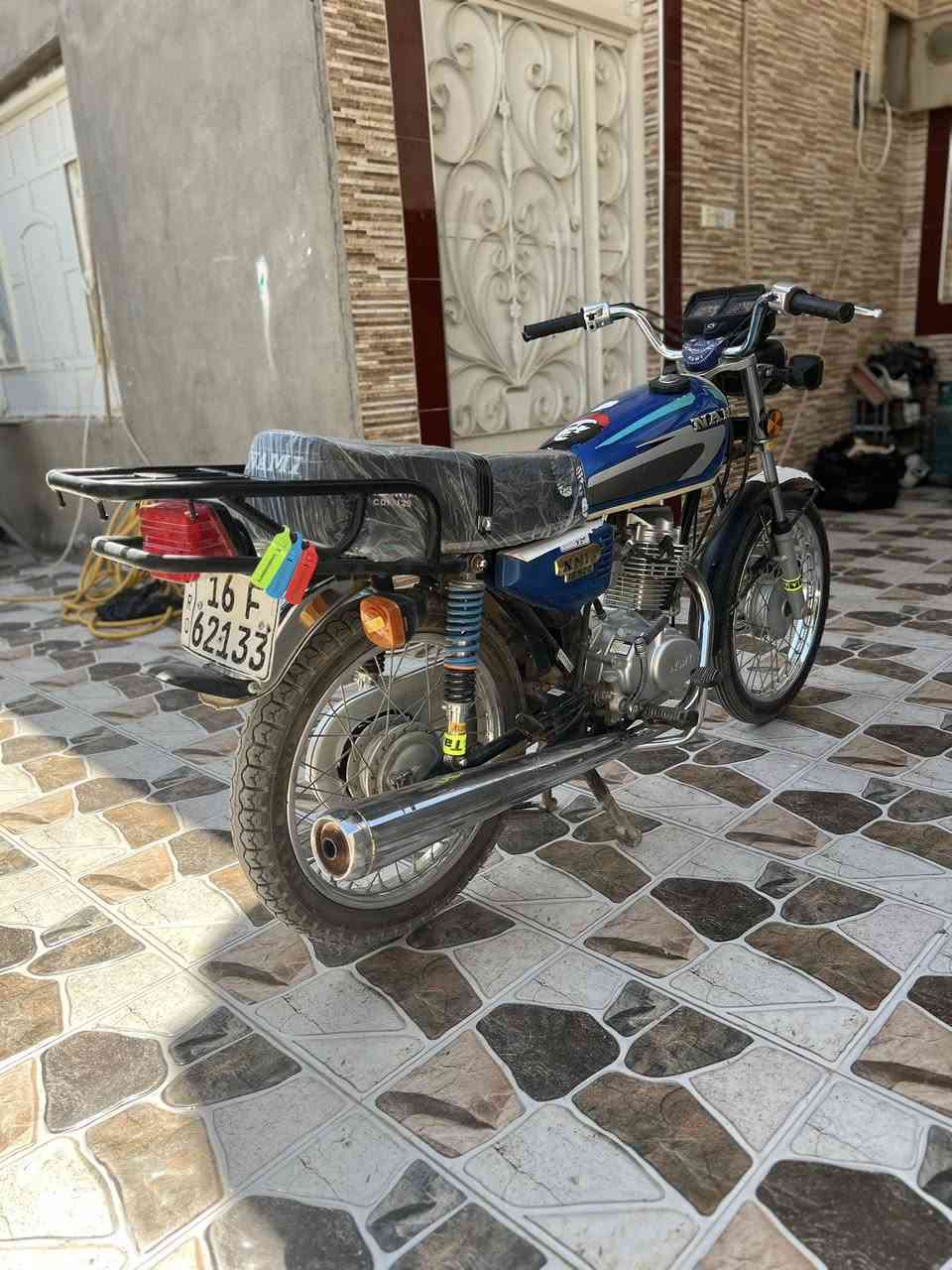 سلام عليكم دراجه نامه شلامجه موديل 23رقم وسنويه نضافه 90/100 مكفوله كفاله عامه من ويل للويل + كل غراض دراجه بلاد شراي يجي خاص او على رقم ***********
