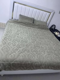 سرير نفرين • يدوي • بلا عيب