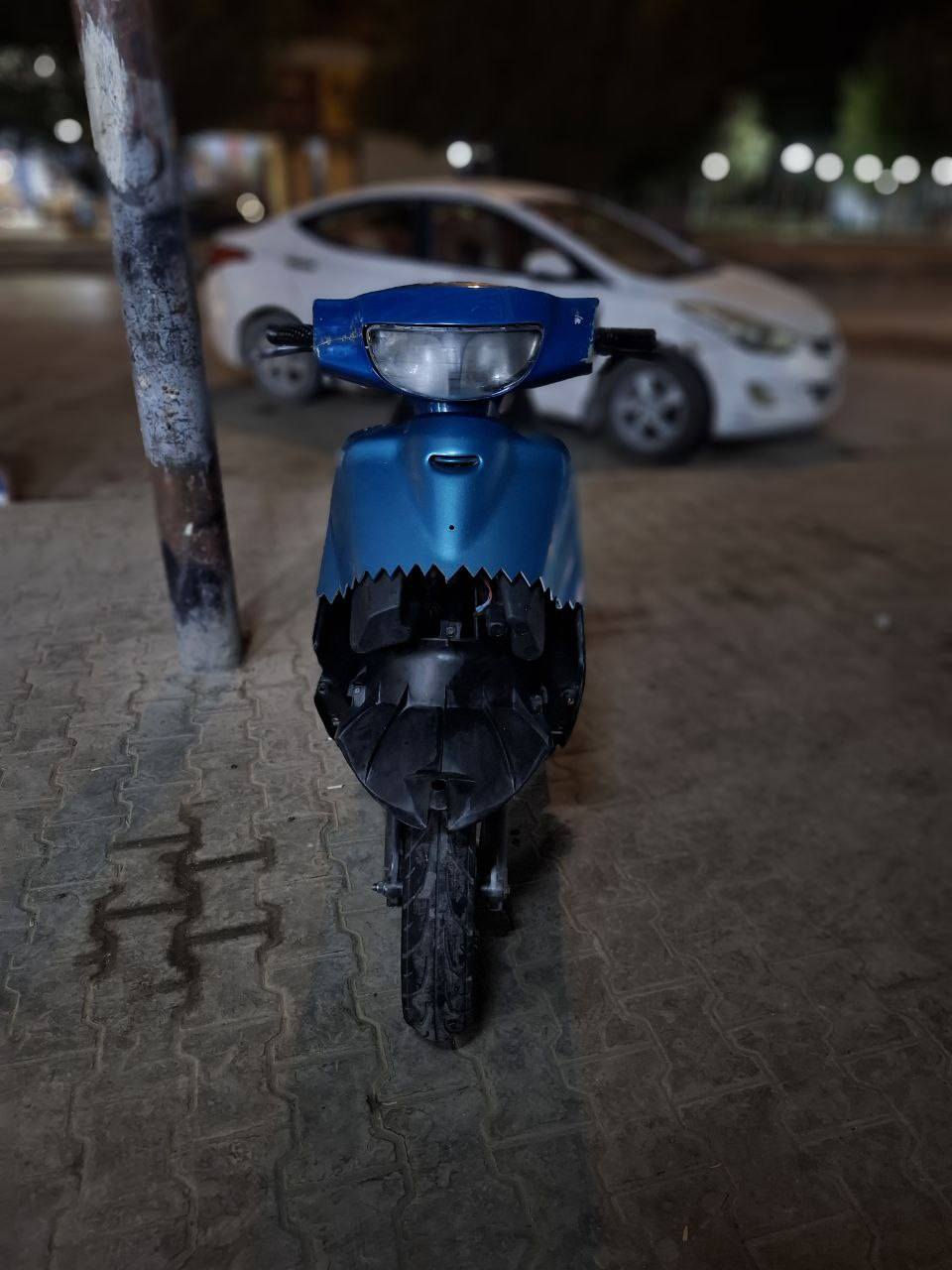 السلام عليكم
م ت ا ح 
دراجه فراشه اول فتحه للمكينه 
كهربائيات شغاله هندر واحد تشتغل 
عوزهه باتري + دكم تشغيل 
مكان نجف حي العسكري گبل 
***********
