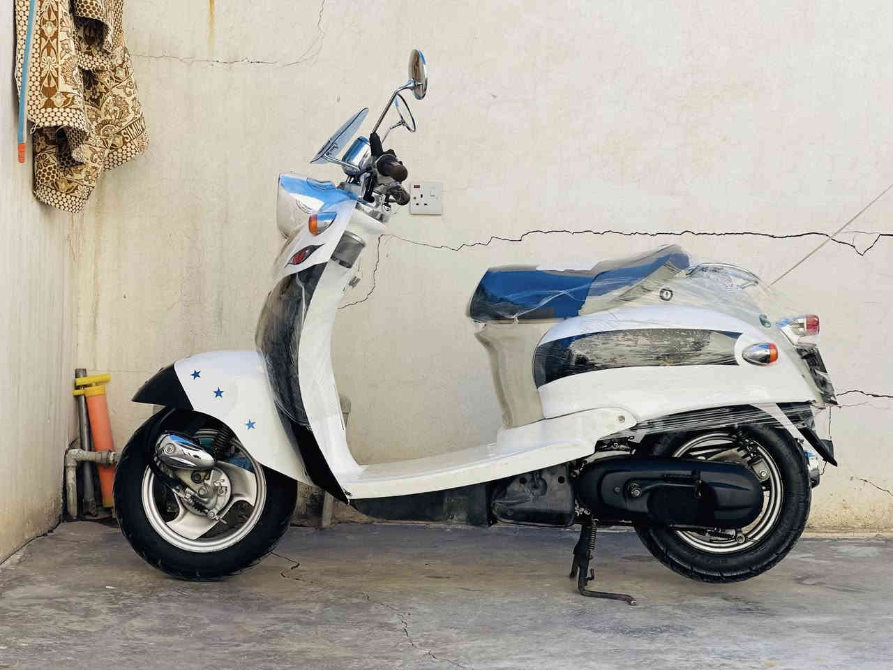 دراجة عبدل حليم رمپە زيرو
دراجة شرط محرك مامفتوح بيلادي
كابريتر بيلادي صالنصة شوتة فيت
پم كولة عل بيلاد شرط فحص 
كهربائيات كامل شغال
كفر بدون كسر لۆک
تايارات لوك بريكات بل مكان
دراجة مابي اي نقص سفر ماشاالله
سعر 375
رقم موبایل***********
عنوان کرکوک اسکان یم مرکز سقافی
