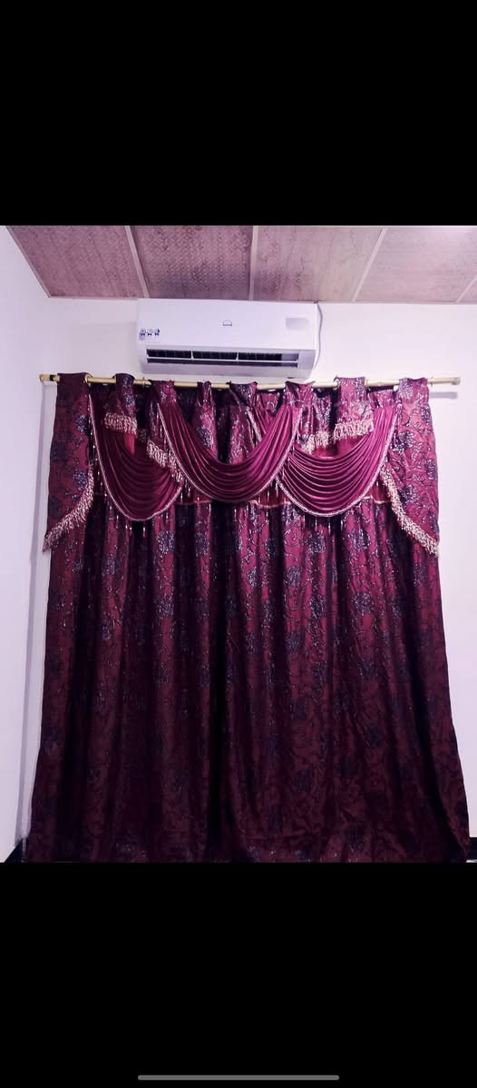 السلام عليكم برده ام المسرح جديده مكان ابي الخصيب شارع كوت الضاحي قرب قبة ابو الجوزي سعرها 25 قفل***********
