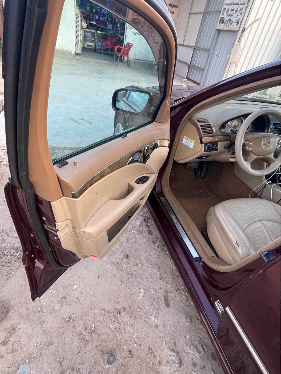 مارسيدس 
حجمE350
211   موديل 2007
كير ومكينة ومجموعة خلفيه كلها مبدل جديد وارد يابان مع التفرعات 
تخم تاير وباتري جديد
سيارة صارف عليها كلش. هواوي وبالعافيه على اليخذها
تبريد منضومة جديدة سيارة بس دعاميات صبغ
بيها جراد براس البنيد 
بردات جانبية بلادي 
بردة خلفية 
ترحيب
زنونو جديد عالي ناصي
مكان السيارة بغداد 
للاستفسار 
***********
السعر 135 بغداد, العراق
