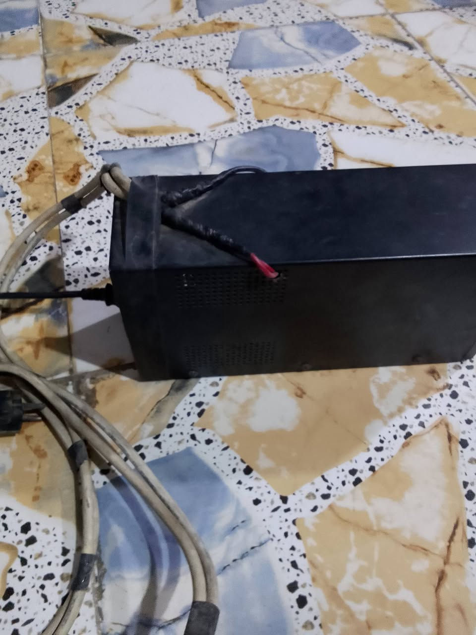 للبيع فرشه طولها 4في4 وشاحنه ودواشك صوف شرط وبطانيات انظاف حيل كلها 75الف وبيها مجال مكان جانب الايسر حي التأميم قرب حمام التأميم رقم الهاتف ***********
