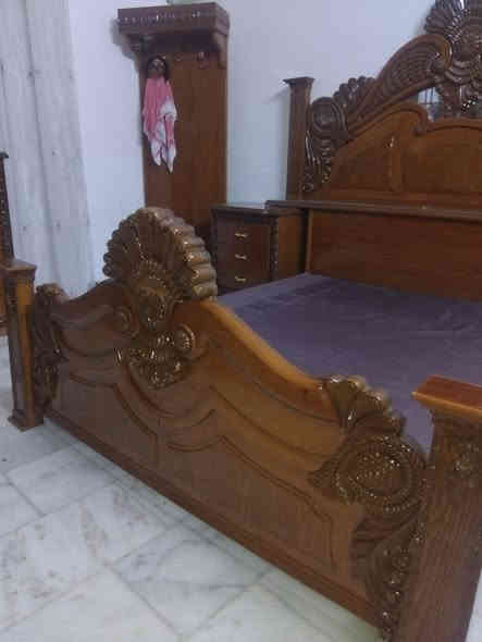 السلام عليكم بيع غرفة نوم صاج اصلي ثقيل متانه نضافة مية بالمية فصلناها خمسة مليون بيع سريع مليونين ***********المكان بغداد الشرطة الخامسة
