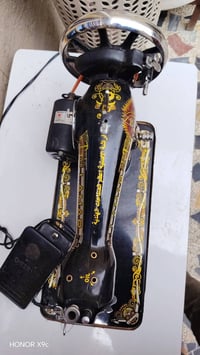 مكينه خياطه نضيفه البيع 75 وبيه مجال مكاني بغداد الحميديه رقم 07714311...