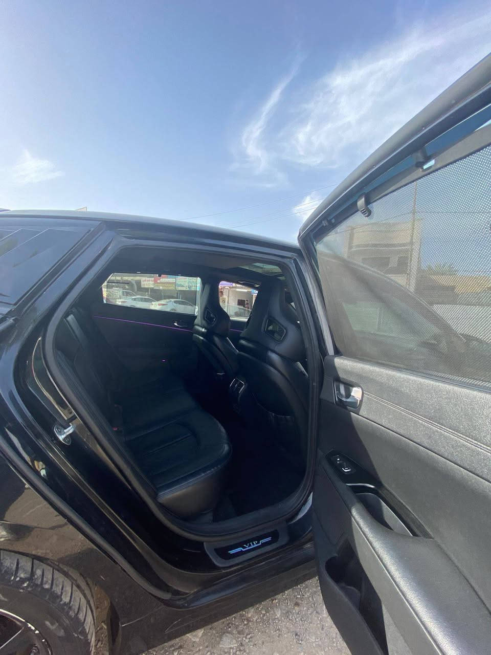 اوبتيما اعلى فئة  SXL فول الفول مواصفات
‎الموديل:-2016
‎المواصفات :-
داخل لون اسود
2 - gdiمحرك 2000 توربو 
‎3 -  نضام ترحيب عند الاقتراب 
‎4 - بصمة  صندوق جنطه كهرباء
‎5 - الداخل مطعم نيكل بلادي 
‎6 - بنوراما ثلاث طكات
‎7 - شاشة كبيرة + اندرويد 
‎8 - نضام ابل كار بلي في الشاشه 
‎9 - 5 كامرات دوارة خلفية وجانبيه واماميه 360  
‎10 - حساس خلفي
‎11 - مري شفط  
‎13 - حاكية   
‎15 - تبريد بيانو شاشة
‎16 - مري قلابة مع البك نضام الاوتو
‎17 - فول تحكم سيرن جهتين 
‎18 - مثبت سرعة Cruise Control
‎19 - كشنات جلد 
‎20 - كشنات كهرباء الامامي 2
‎21 - خزن ميموري وضعتين للكشنات
‎22 - تدفئة ستيرن
‎23 - تبريد + كشنات اماميه
‎24 - رادار جانبي + خلفي +امامي
‎25 - تبريد قطعتين منفصل
‎26 - تدفئة كشنات امامي خلفي 
‎27 - لد امامي نهاري + لد ليلي + بروجكترات LED
‎29 - صندوق ذكي عند الاقتراب ينفتح
‎30 - حساس ايطارات
‎31 -شاشة اضهار وتنبية الاعطال
‎32- جي بي اس + بلوتوث Usp 3 مخارج
‎33 - ثلاث وضعيات قيادة Eco + Normal + sporT
‎34- ويل كب كروم
‎37 - نضام مانع انزلاق Abs 
‎38 - هوائيات الدعامية  
‎39 يدات الباب اضائة + ترحيب 
‎40 - كشافات ليلي نهاري
‎41 - حساس ضغط ايطارات 
‎42 - نضام الثبات الاكتروني
‎43 - ستيرن متعدد الوضعيات
‎44 - كير طيارة 6 نمر 
‎45 - كشاف ضباب 
‎46 - ماسحات حساسة تعمل عند الامطار بوضع الاوتو
‎47-سيستم صوت 10 سماعات + سبوڤر امامي وخلفي نوع Harman/Kardon
‎48-بردات بلاديه بالبوب.      
‎49- شاحن هاتف دسلكي + لاسلكي
سيارة خير من الله محرك وكير وتبريد ثلج كفالة بشرط
تخم تيارات جدد بسمي رقم جديدانكليزي مكاني بغداد سعر 137 *********** بلاد, صلاح الدين
