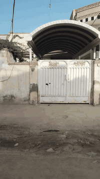 بيت للبيع بالمهندسين
قريب شارع 80 ع شارعين
المساحه 150متر
كامل من كلشي
طابو صرف
الاستفسار ع الرقم ***********
