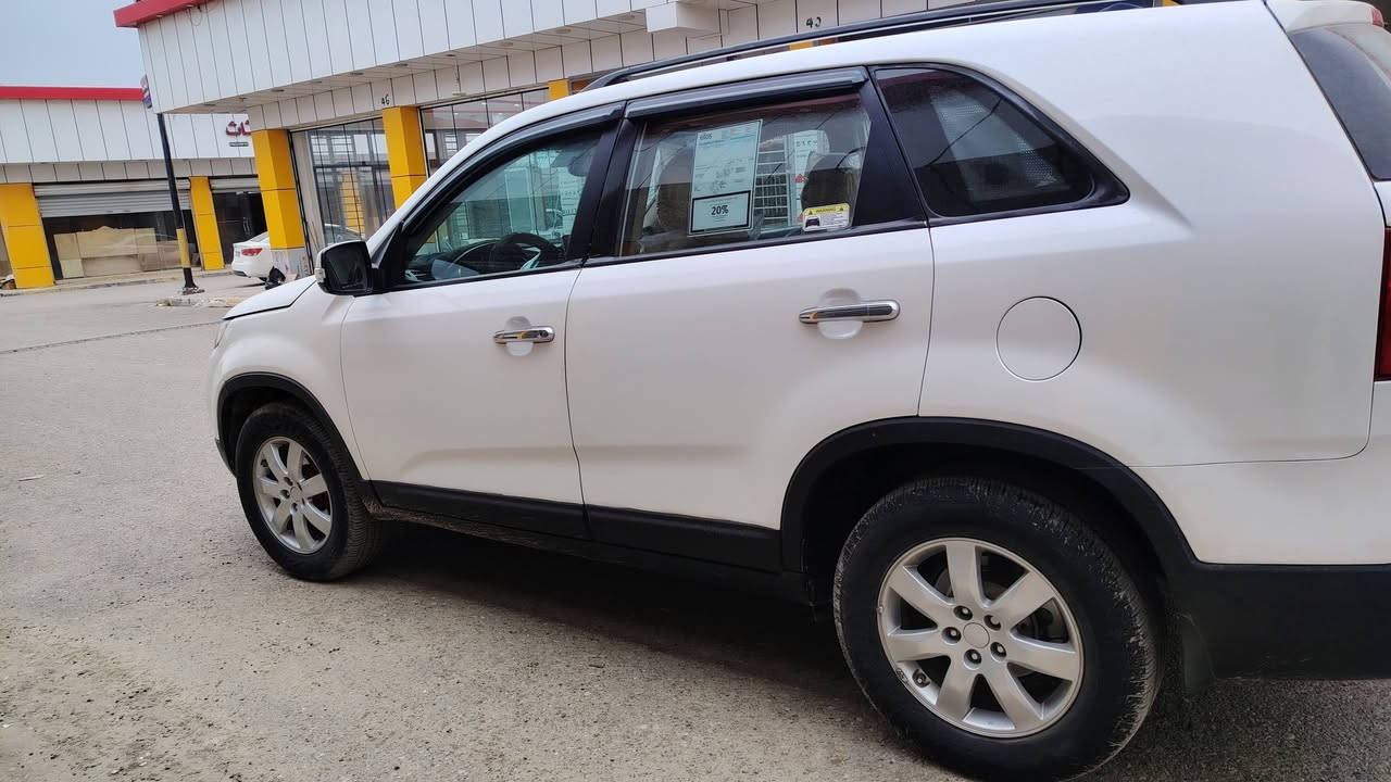 السلام عليكم
سورنتو موديل 2012  رقم صلاح الدين دولي سنويه لل 2030 
خمسه راكب 
محرك 2400 
كير توماتيك 
تبريد تدفئه شرط 
للون ابيض  
سياره جاهزه من كلشي 
صور  ضرر وسونار موجوده بالمنشور 
مكاني شرقاط 
سعر 124 وبيها مجال لشراي  بيع فقط 
***********
