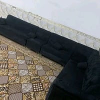 ديوان اسود • ١٠ مقاعد • ٨ مقاعد