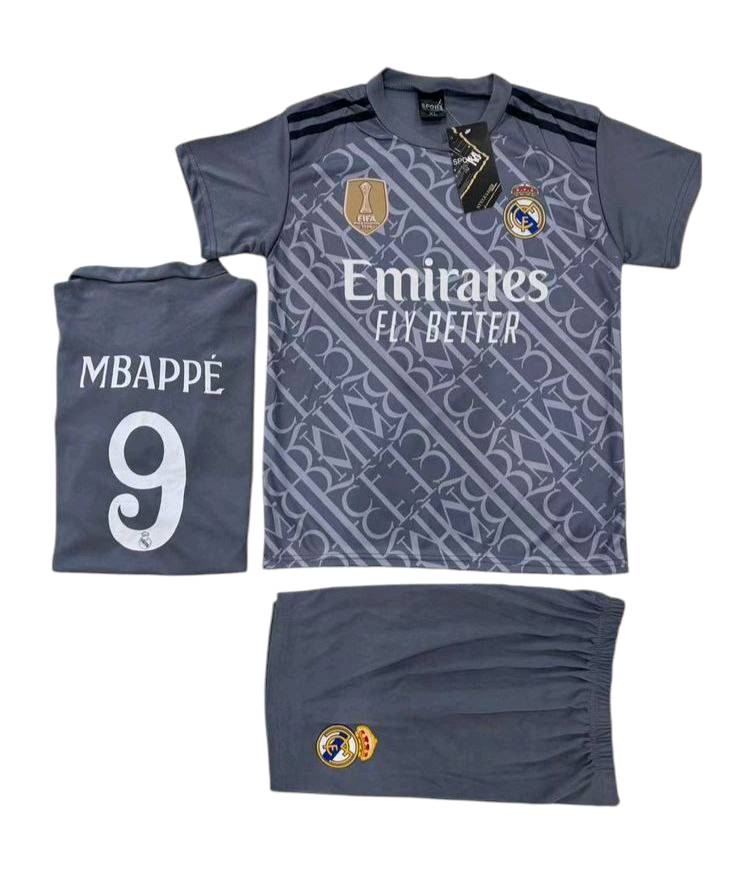 طقم ولادي رياضي شورت خامه ستن 💯 
  قياس   M   L   XL 
يلبس   5 / 6 / 7 / 8 / 9 / 10 / 11  سنه

  سعر الدرزن  19 ألف 🔥🔥  طبعات حديثه 
  
🌹 أقل كميه حجز  👈  4  درزن 

درزن 12 قطعه 💞 جمله فقط 
  توصيل داخل بغداد   5  ألف 🚚🚚
كل المحافظات 8  ألف  🚘🚘
