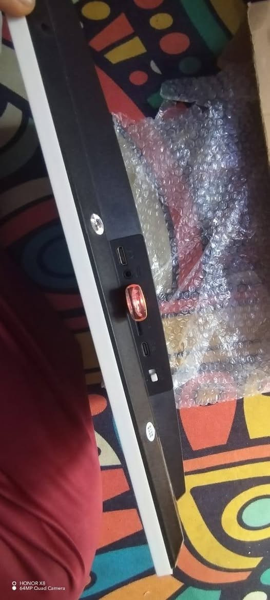 تعال اقرأ وياي شويه حتى تطلع اكثر👍
شاشه عرض اندرويد كبير حجمها ويا ريموت ليس لمس وصوت ستيريو حاله حال ايباد شحن تايبسي  وفلاش وياها 64 مثل ما موضح بفيديو 
سعر 25 مع توصيل


**إذا كنت صاحب هذا الإعلان وتريد حذفه لأي سبب، رجاءا أرسل رسالة إلى الدعم الفني**