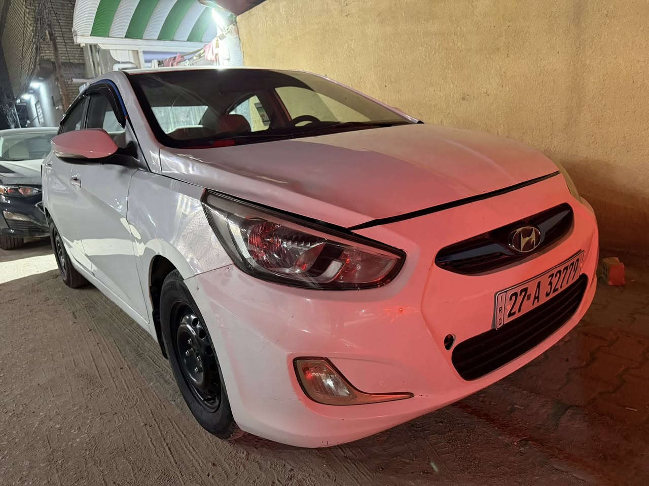 السلام عليكم 
للبيع اكسنت مديل 2013 محرك 1600 السياره رقم ذيقار انكليزي بسمي تبريد شغال 
السياره بيه كصة جنطه وعندي بيه سونار   
السعر 65 
***********
