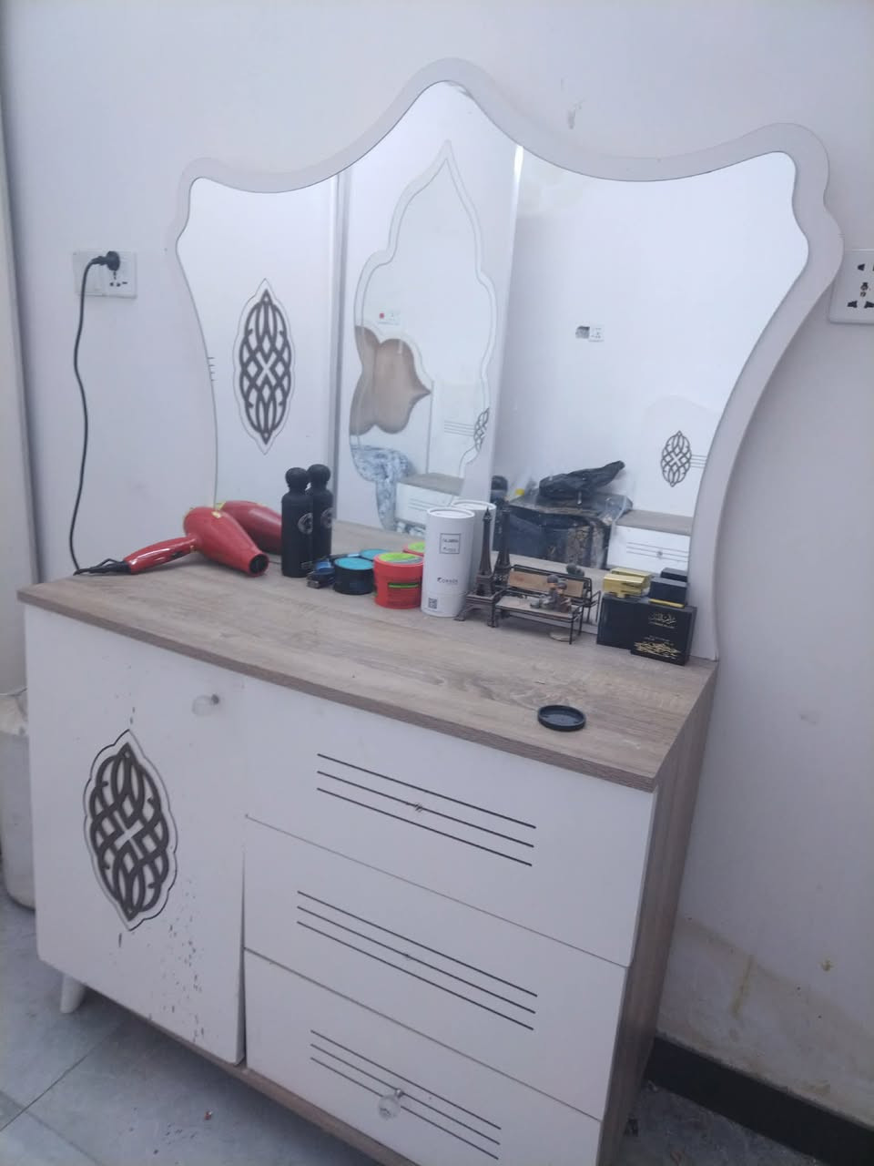 غرفه تركي 5 قطع نضيفه بدون اضرار تكمه
السعر /300 بيها مجال
العنوان/بغداد حي الجهاد


**إذا كنت صاحب هذا الإعلان وتريد حذفه لأي سبب، رجاءا أرسل رسالة إلى الدعم الفني**