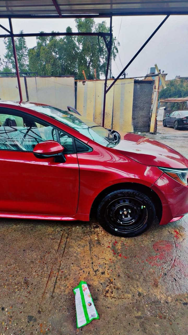 السلام عليكم
تويوتا كورلا2021 للبيع أو مراوس حسب 
بانزين
السونار منشور 
رقم أربيل  تحويل مباشر

مكينة 2.0
فئة سيارة le
مواصفات
شاشة ابل كار بلي + كامرة
سايد بريك دكمة
فول تحكم ستيرن 
تخم تاير +دوشمه جديده مع ارضيه 
سياره جاهزه و بسمي 
السعر. 132$وبيها مجال 
العنوان بغداد الغزاليه 
***********
